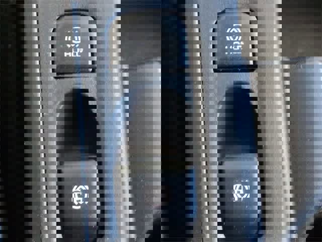 Used 2023 Toyota Corolla LE image 38