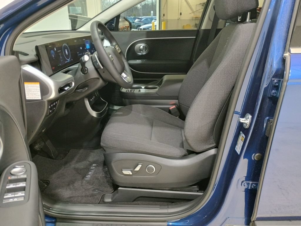 New 2026 Hyundai Ioniq 9 SE AWD/4WD image 12