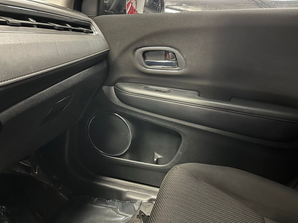 Used 2017 Honda HR-V EX image 24