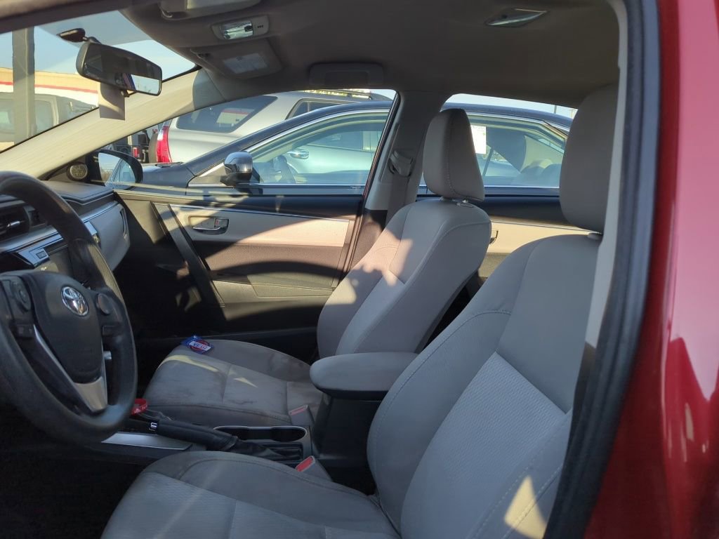 Used 2016 Toyota Corolla LE image 6