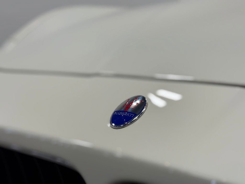 Used 2014 Maserati GranTurismo MC image 9