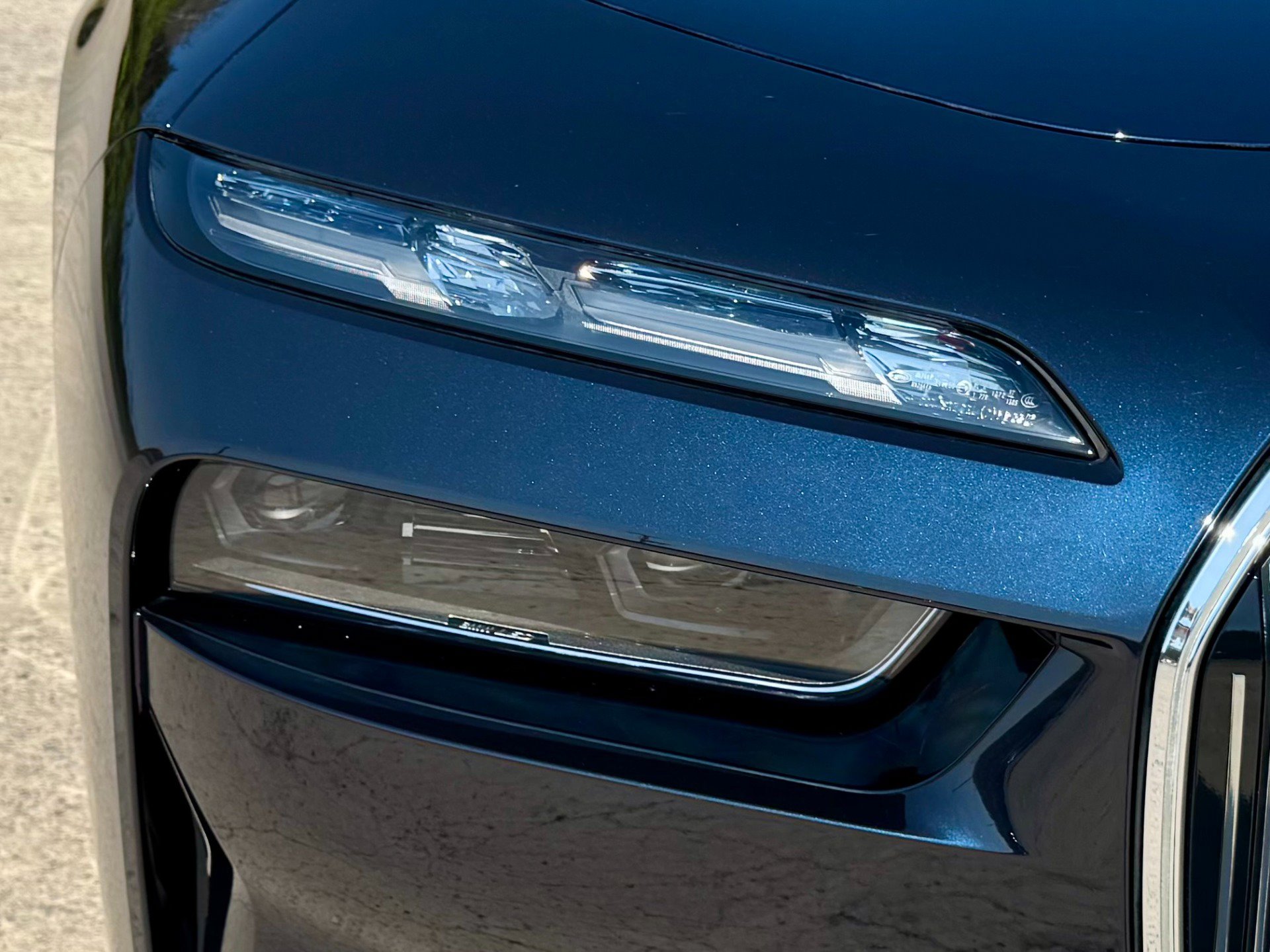 Used 2025 BMW i7 eDrive50 w/ Executive Package image 75