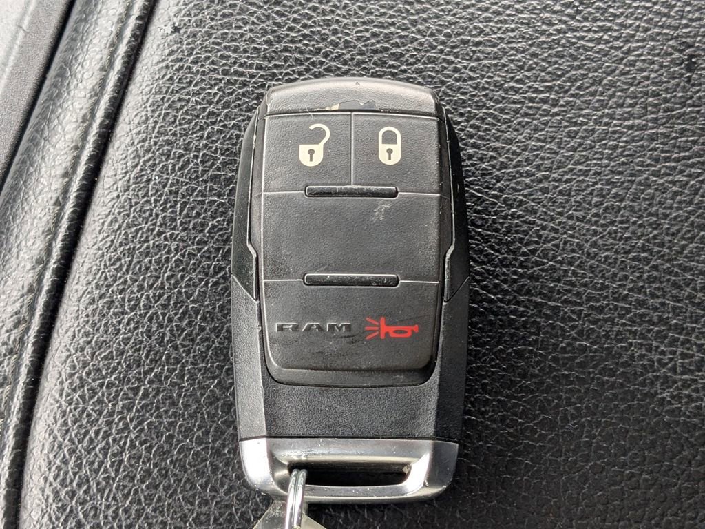 Used 2024 RAM 3500 Big Horn image 31