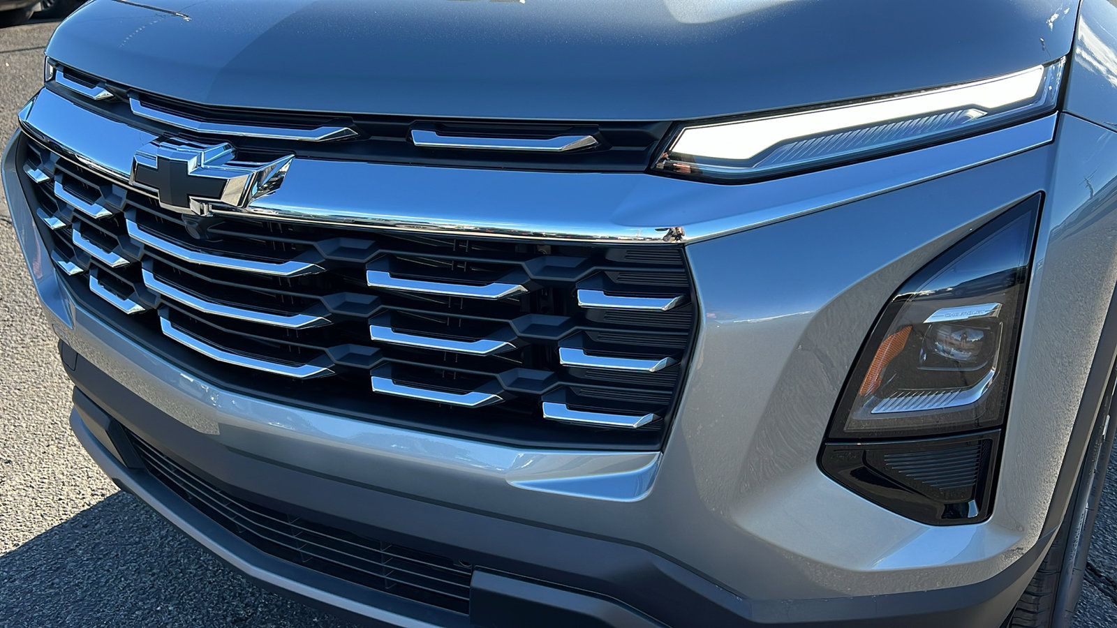 New 2026 Chevrolet Equinox LT w/ Convenience Package II image 9