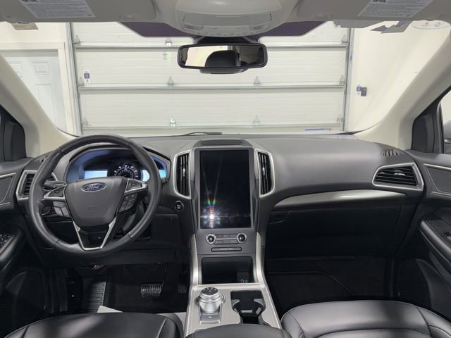 Used 2024 Ford Edge SEL w/ Convenience Package image 9