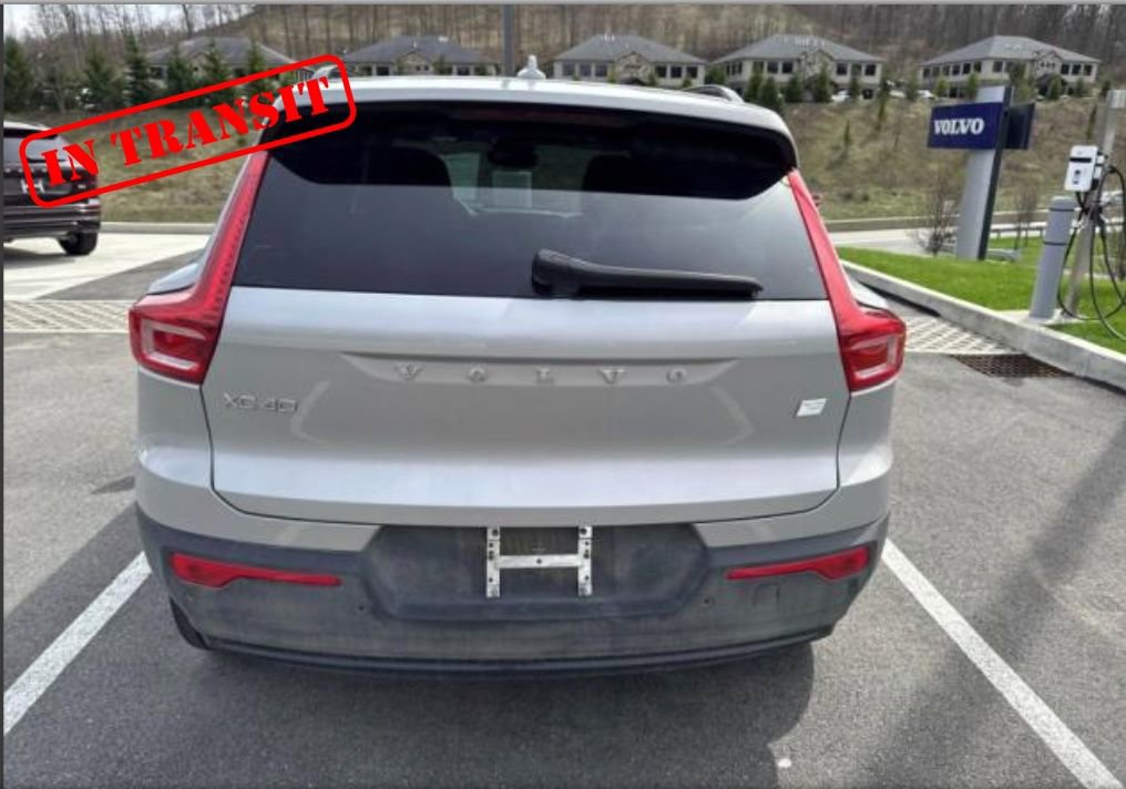 Used 2023 Volvo XC40 Recharge Ultimate AWD/4WD image 7