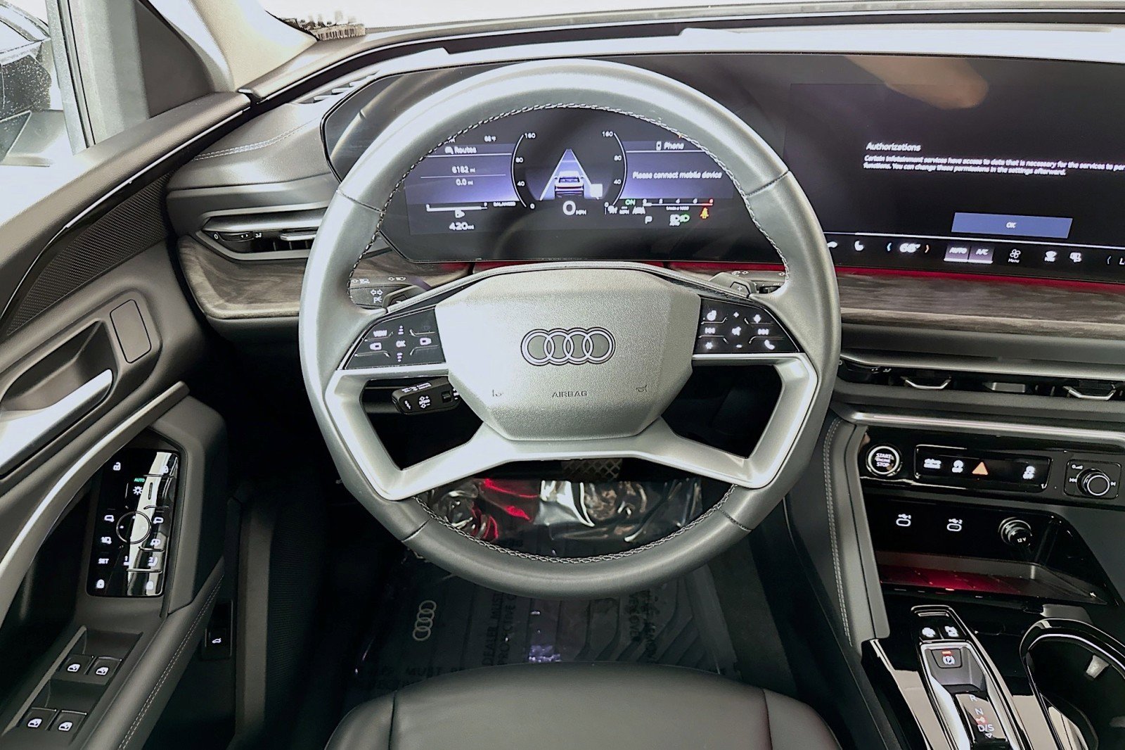 Used 2025 Audi Q5 Premium w/ Convenience Package image 5