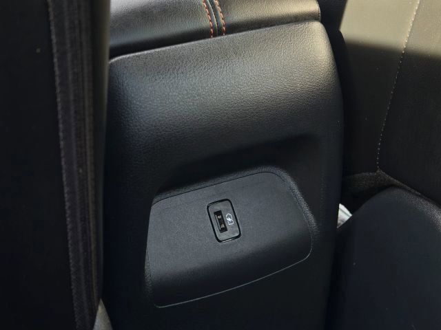 Used 2022 Nissan Sentra SR w/ SR Premium Package FWD image 34
