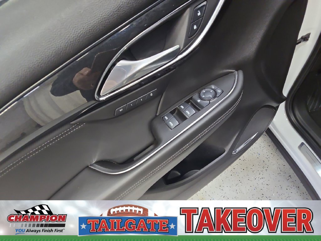 Certified 2024 Buick Envision Preferred AWD/4WD image 31