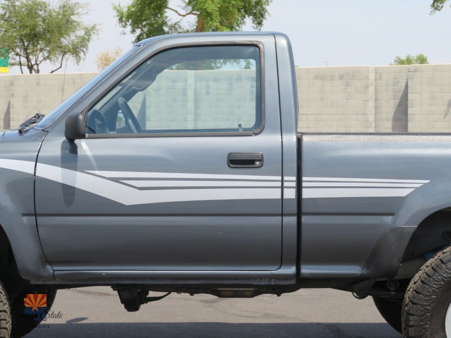 Used 1992 Toyota Pickup Deluxe AWD/4WD image 19