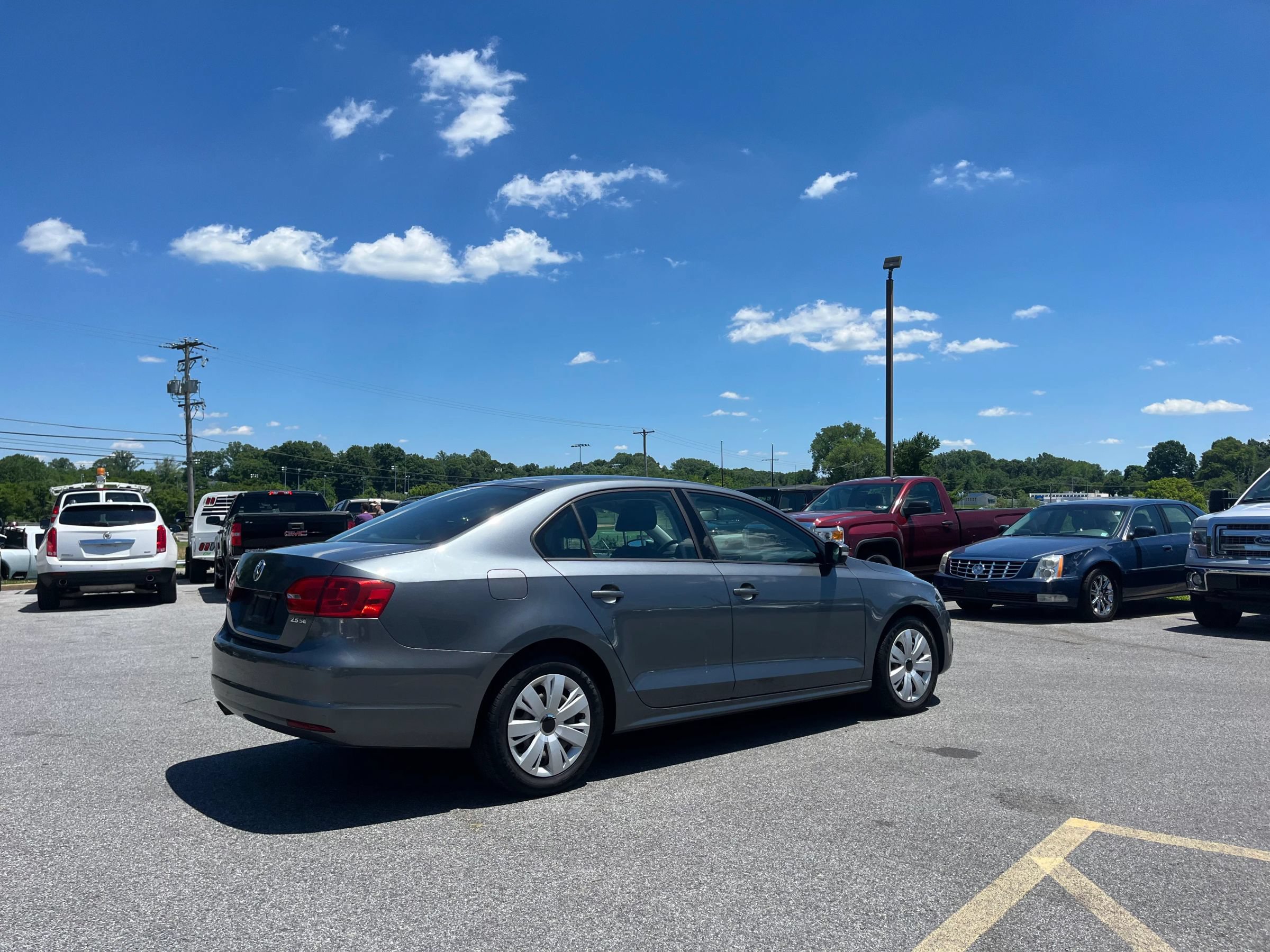 Used 2011 Volkswagen Jetta SE FWD image 26