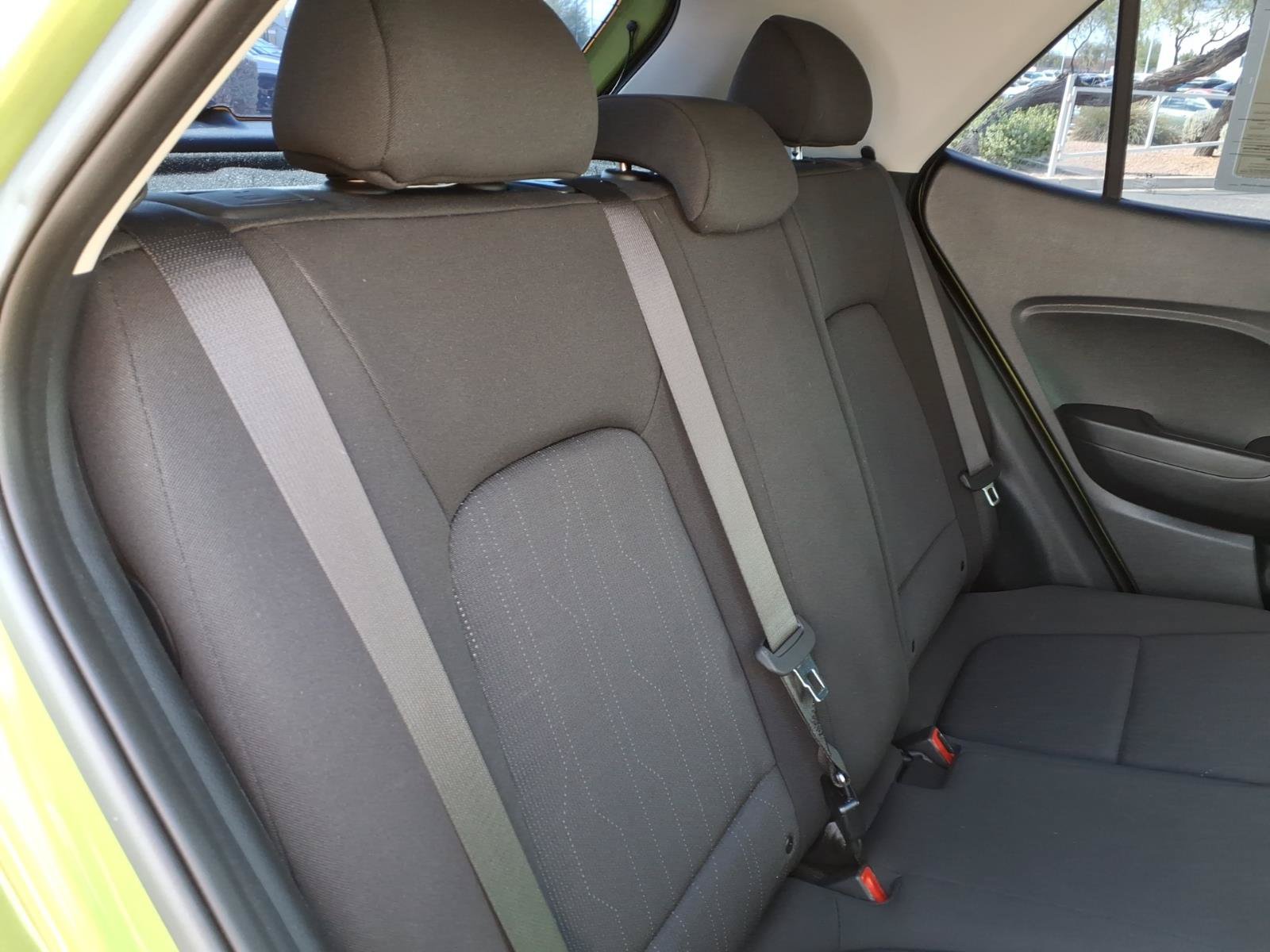 Used 2022 Hyundai Venue SE FWD image 16