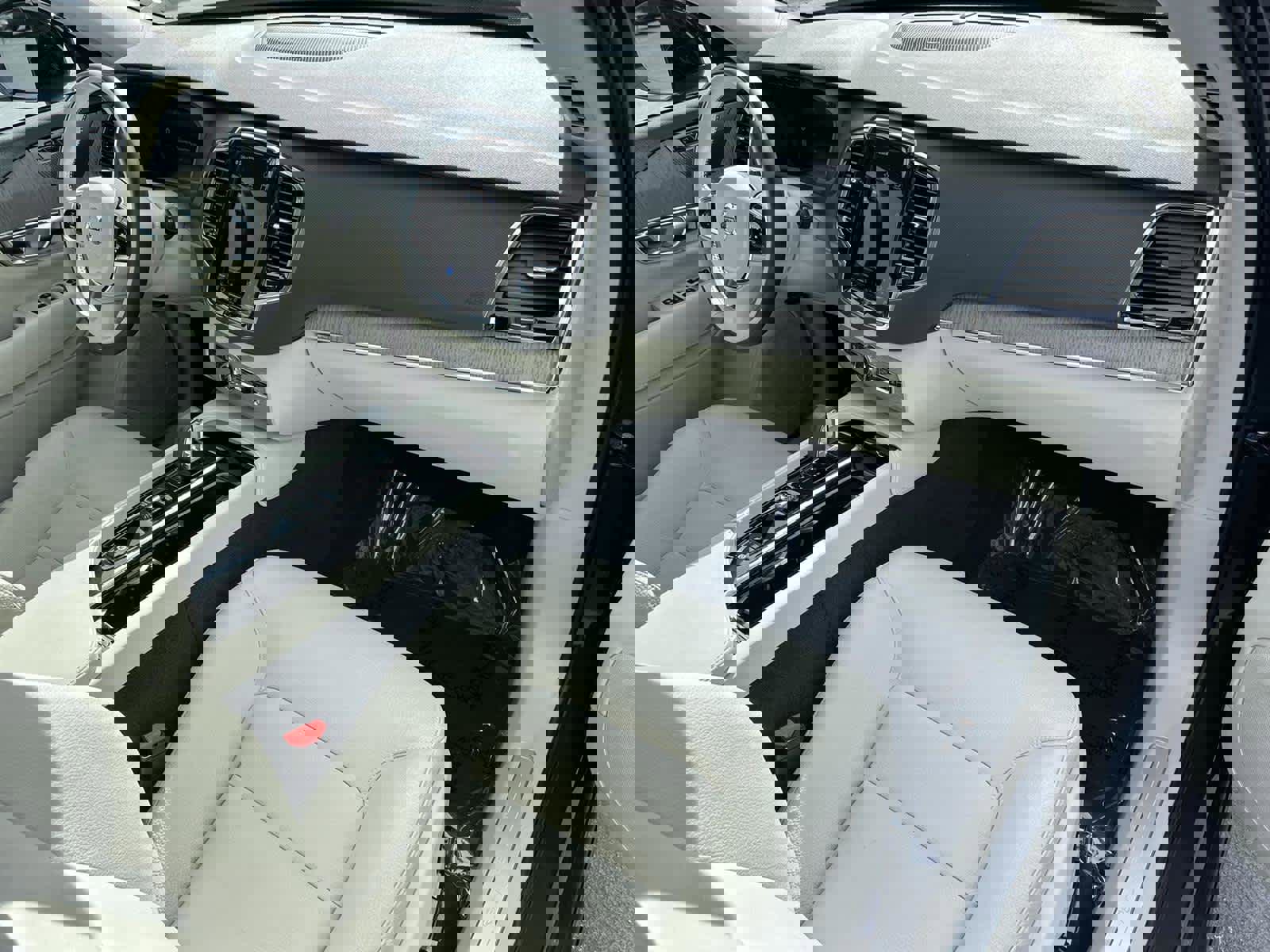 Used 2023 Volvo XC90 T8 Plus image 12