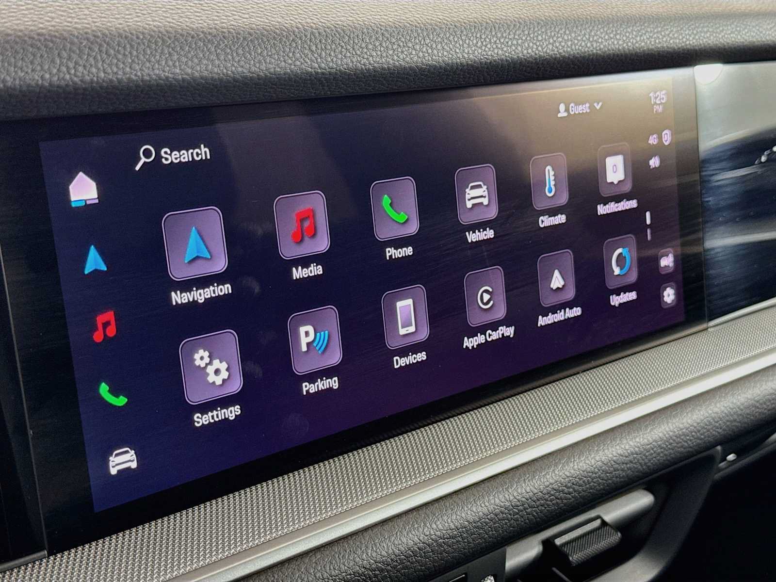 Certified 2025 Porsche Cayenne AWD/4WD image 17
