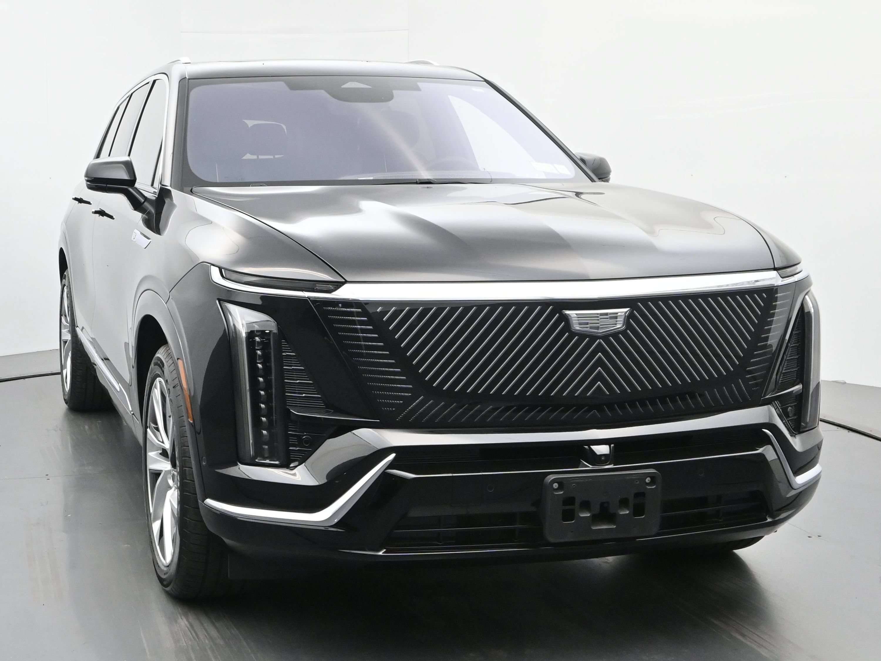 New 2026 Cadillac Vistiq Premium Luxury w/ LPO, Floor Liner Package AWD/4WD image 8