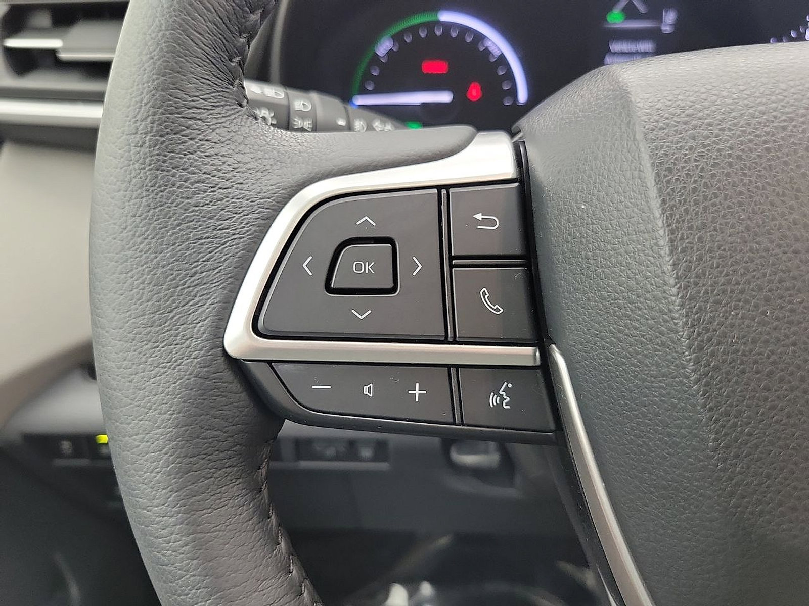 Used 2022 Toyota Sienna XLE FWD image 16