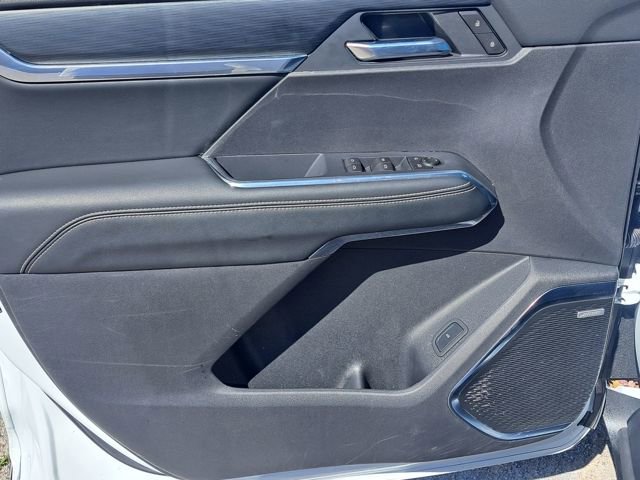Used 2025 GMC Acadia Elevation FWD image 10