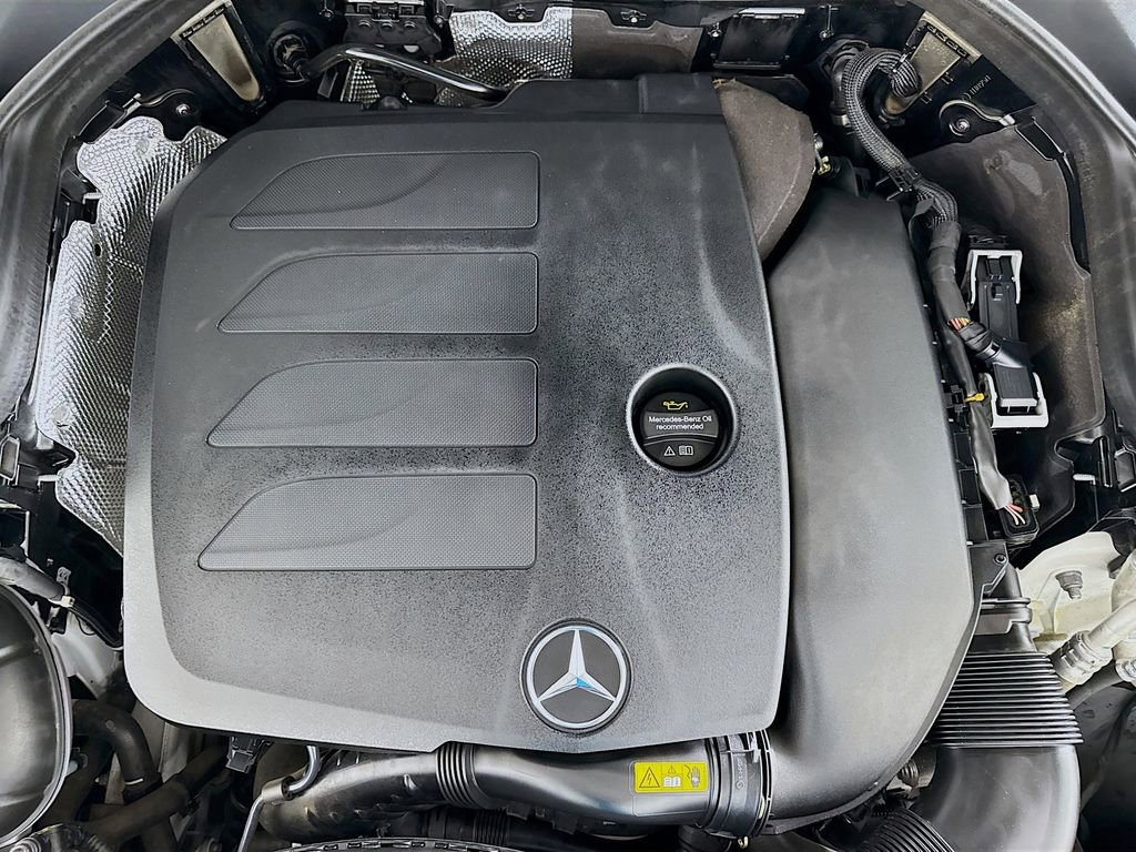 Used 2021 Mercedes-Benz GLC 300 GLC 300 image 32