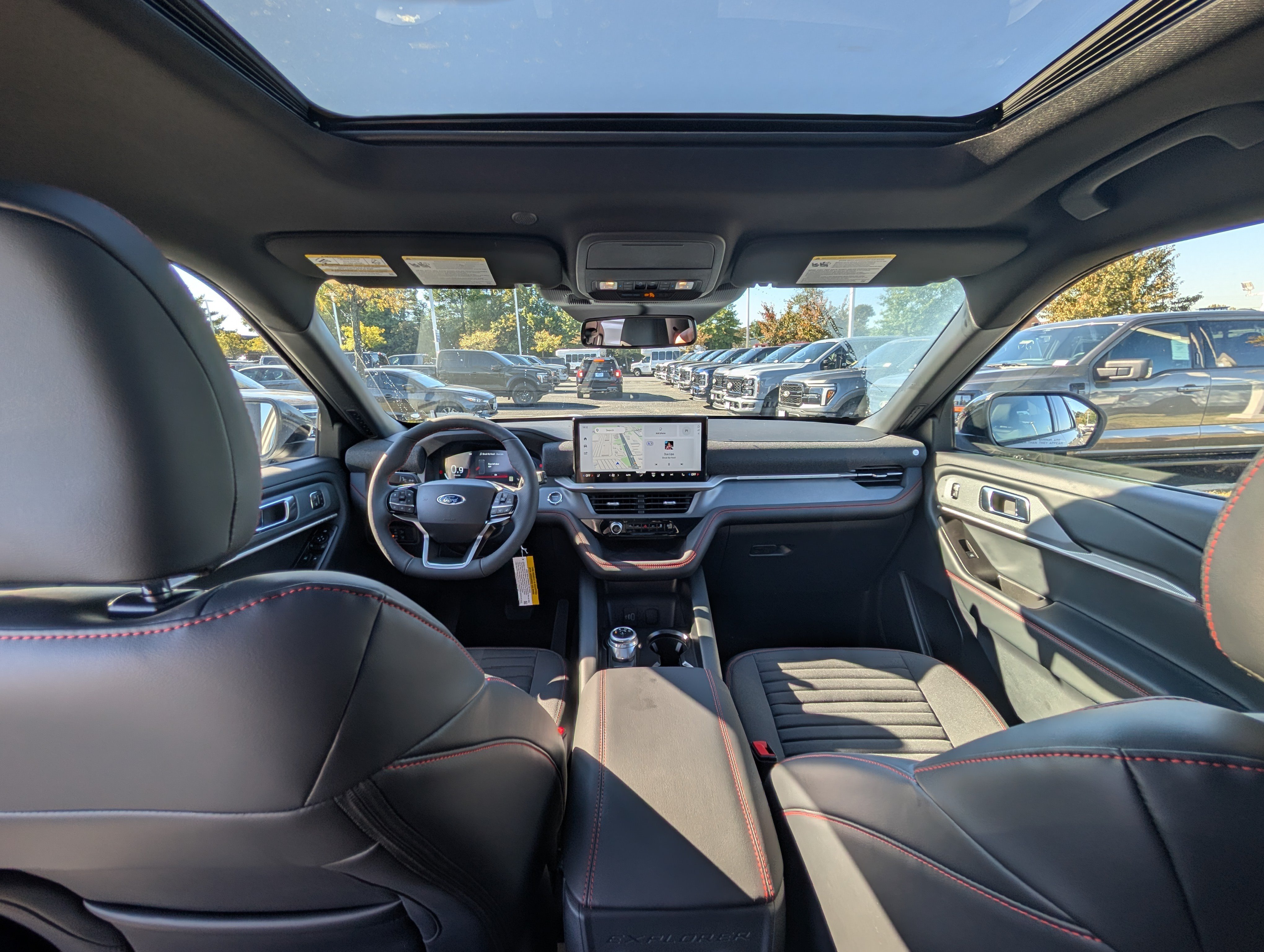 New 2027 Ford Explorer ST-Line w/ Premium Package AWD/4WD image 15