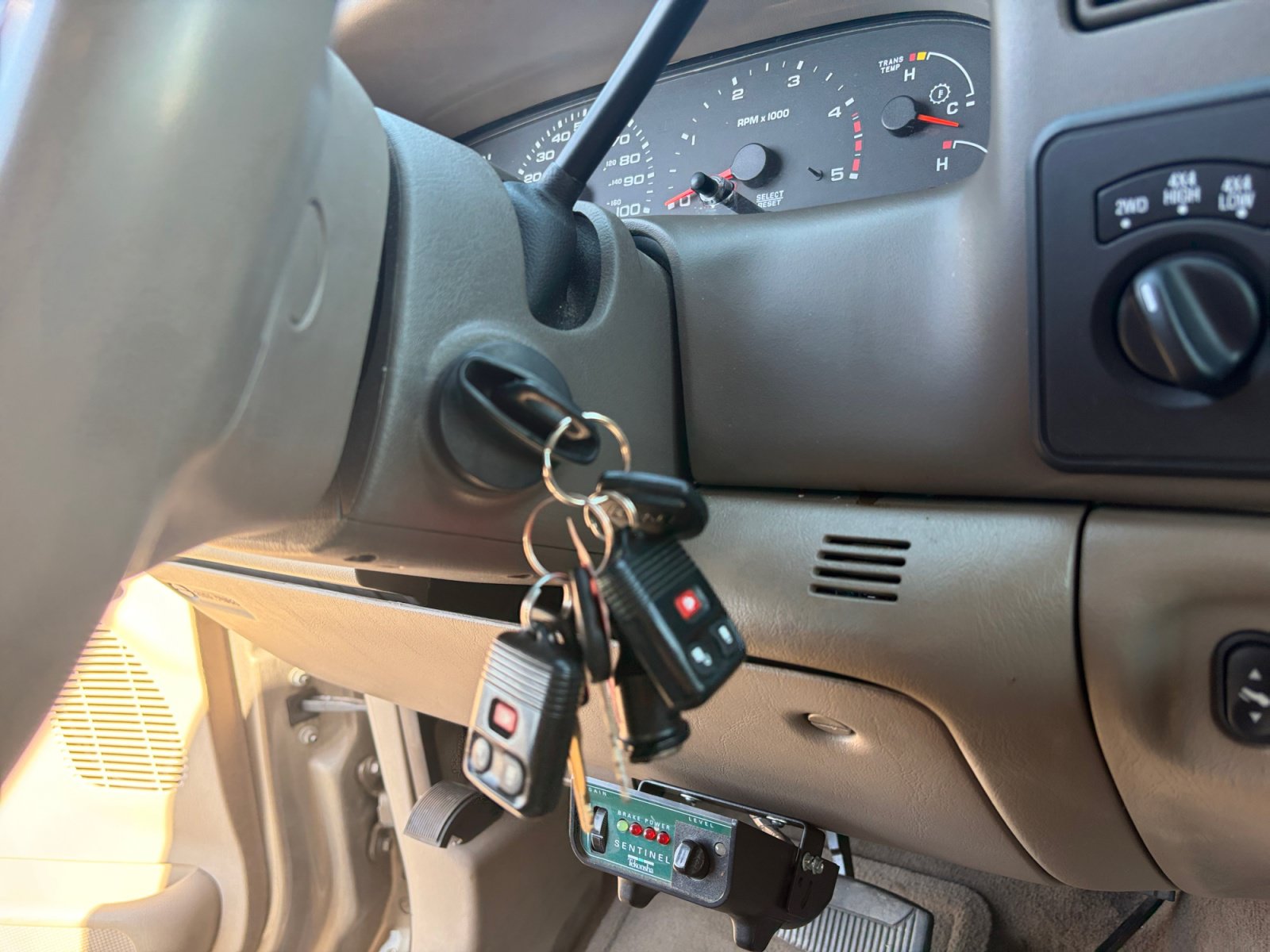 Used 2004 Ford F250 Lariat AWD/4WD image 28