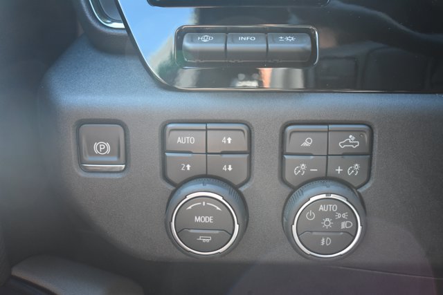 New 2026 Chevrolet Silverado 2500 ZR2 w/ LPO, Dark Essentials Package AWD/4WD image 31