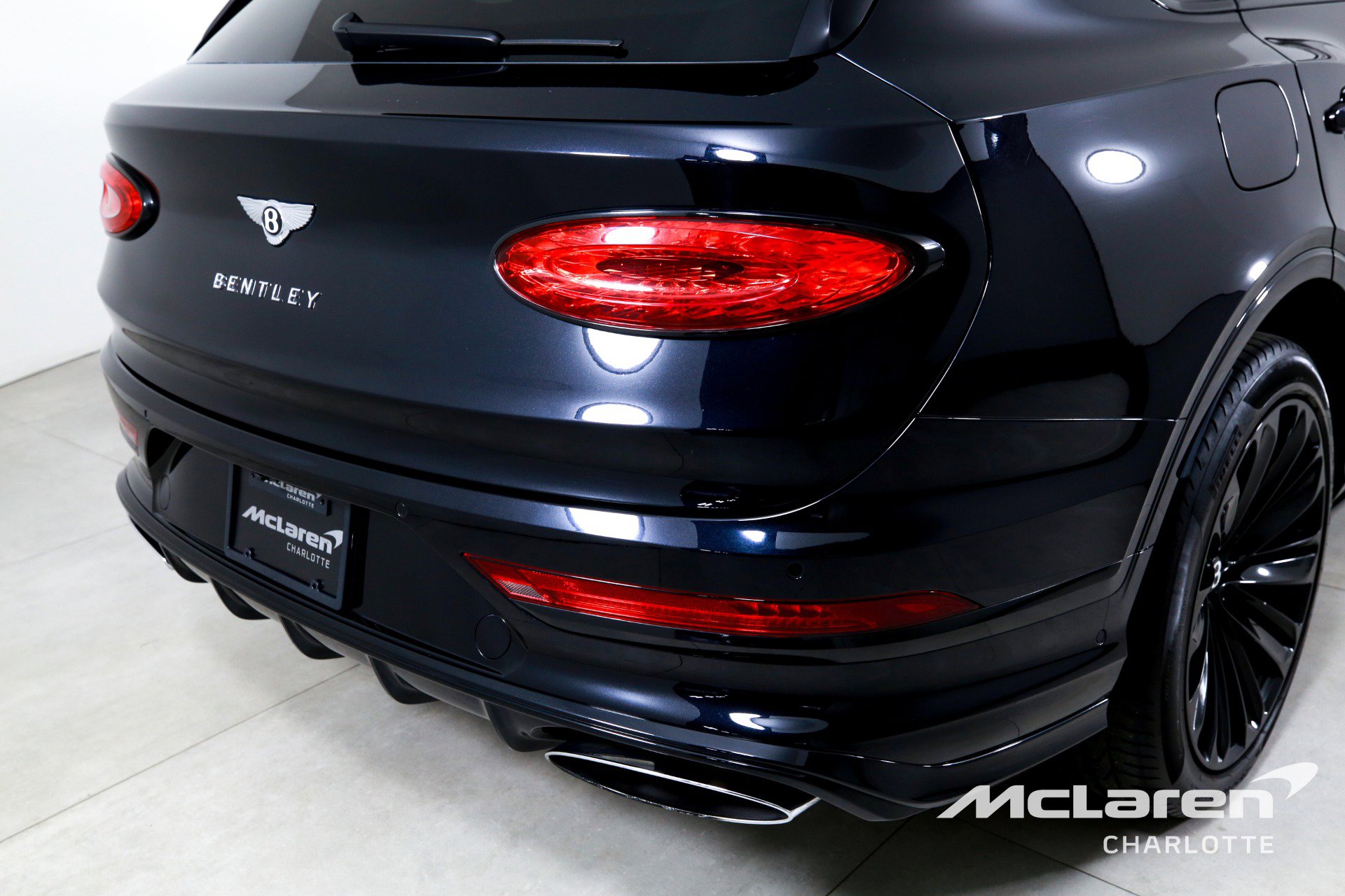 Used 2023 Bentley Bentayga Speed image 40