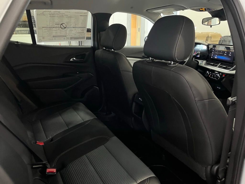 New 2026 Chevrolet Trax LT w/ Driver Confidence Package image 27