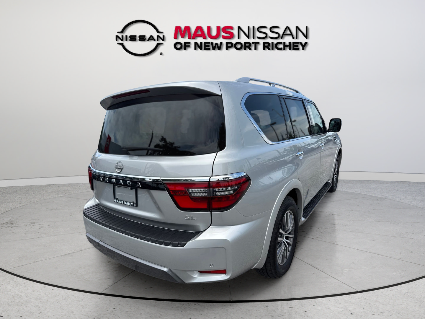 Used 2024 Nissan Armada SL w/ Captain's Chairs Package AWD/4WD image 12