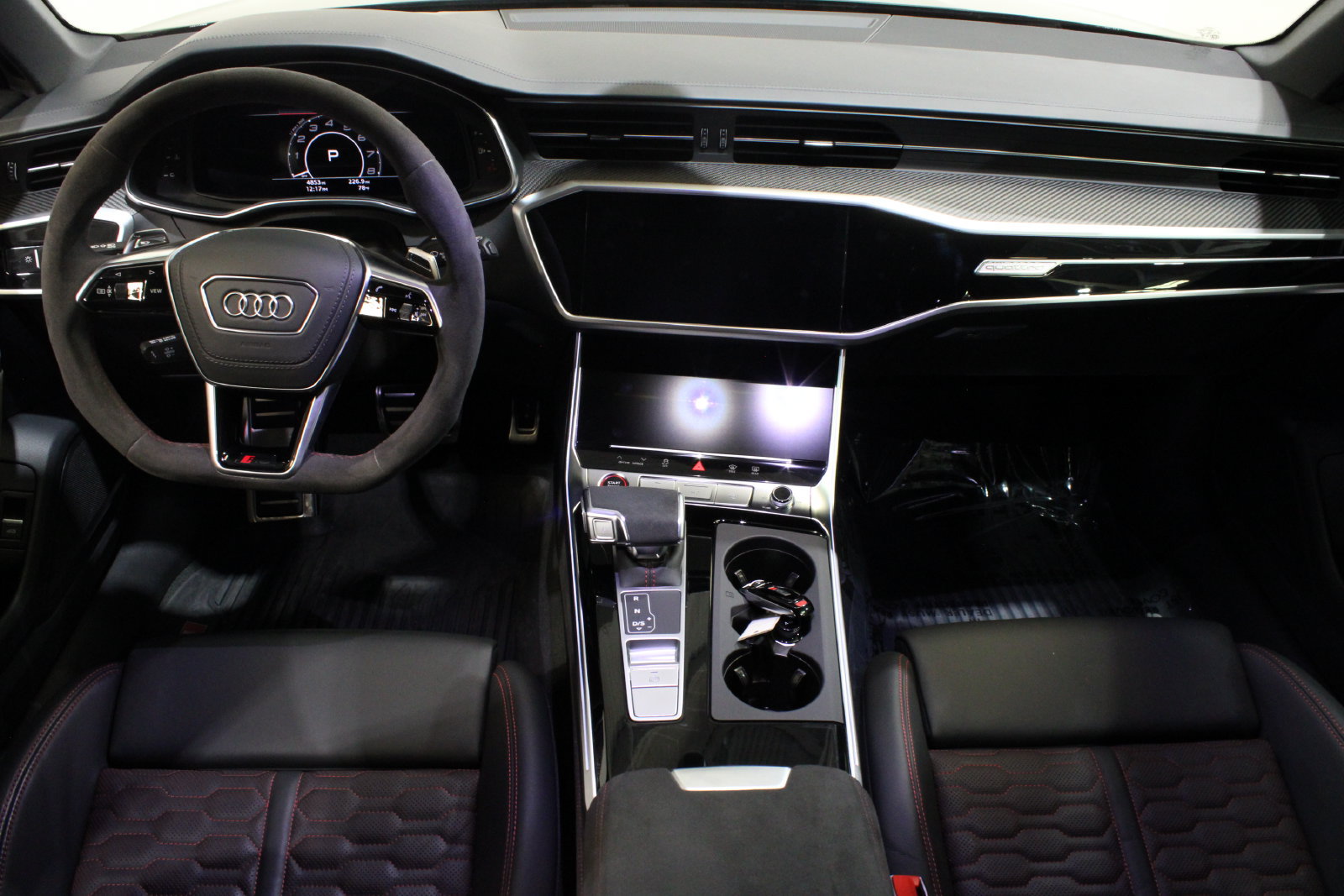 Used 2025 Audi RS 6 performance AWD/4WD image 45