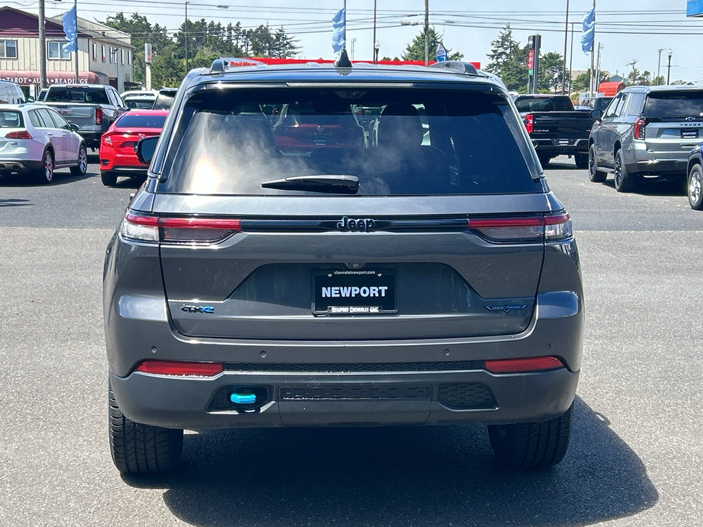 Used 2022 Jeep Grand Cherokee Trailhawk w/ Advanced Protech Group II AWD/4WD image 6