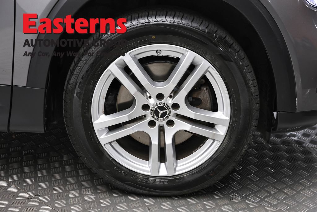 Used 2021 Mercedes-Benz GLB 250 4MATIC w/ Premium Package image 31