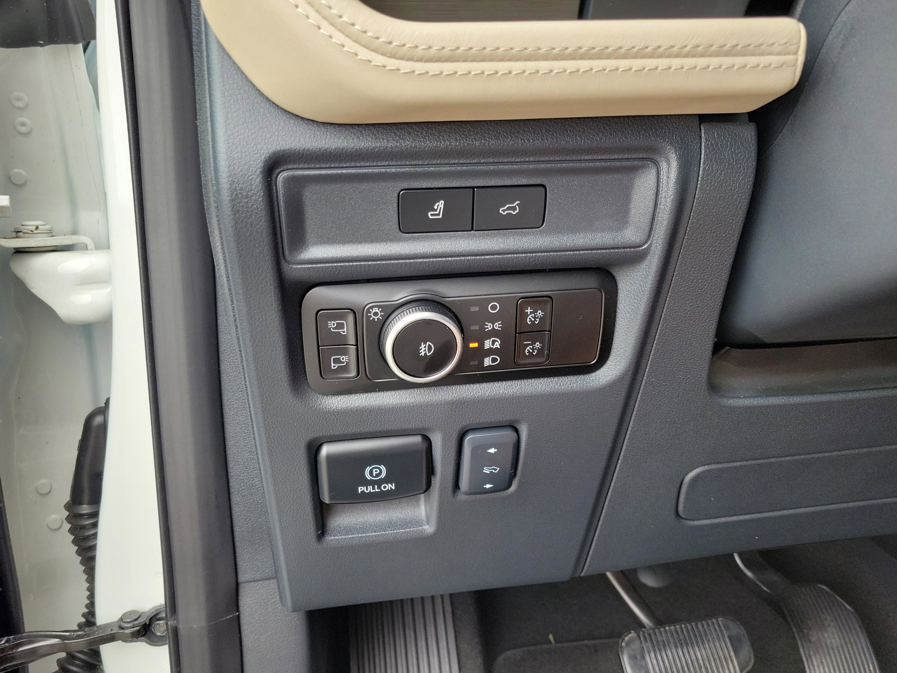 Used 2024 Ford Expedition Platinum AWD/4WD image 19