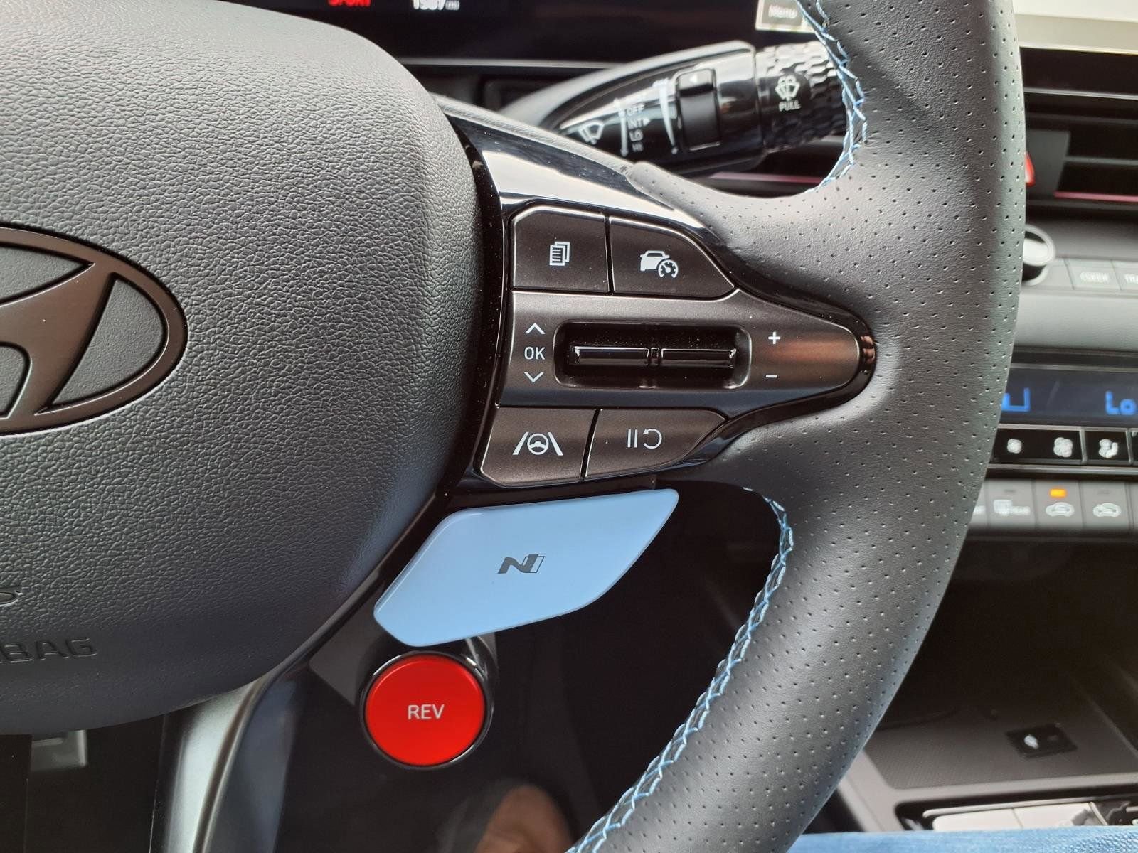 Used 2025 Hyundai Elantra N image 24