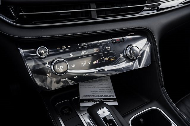 New 2026 INFINITI QX60 Autograph image 21