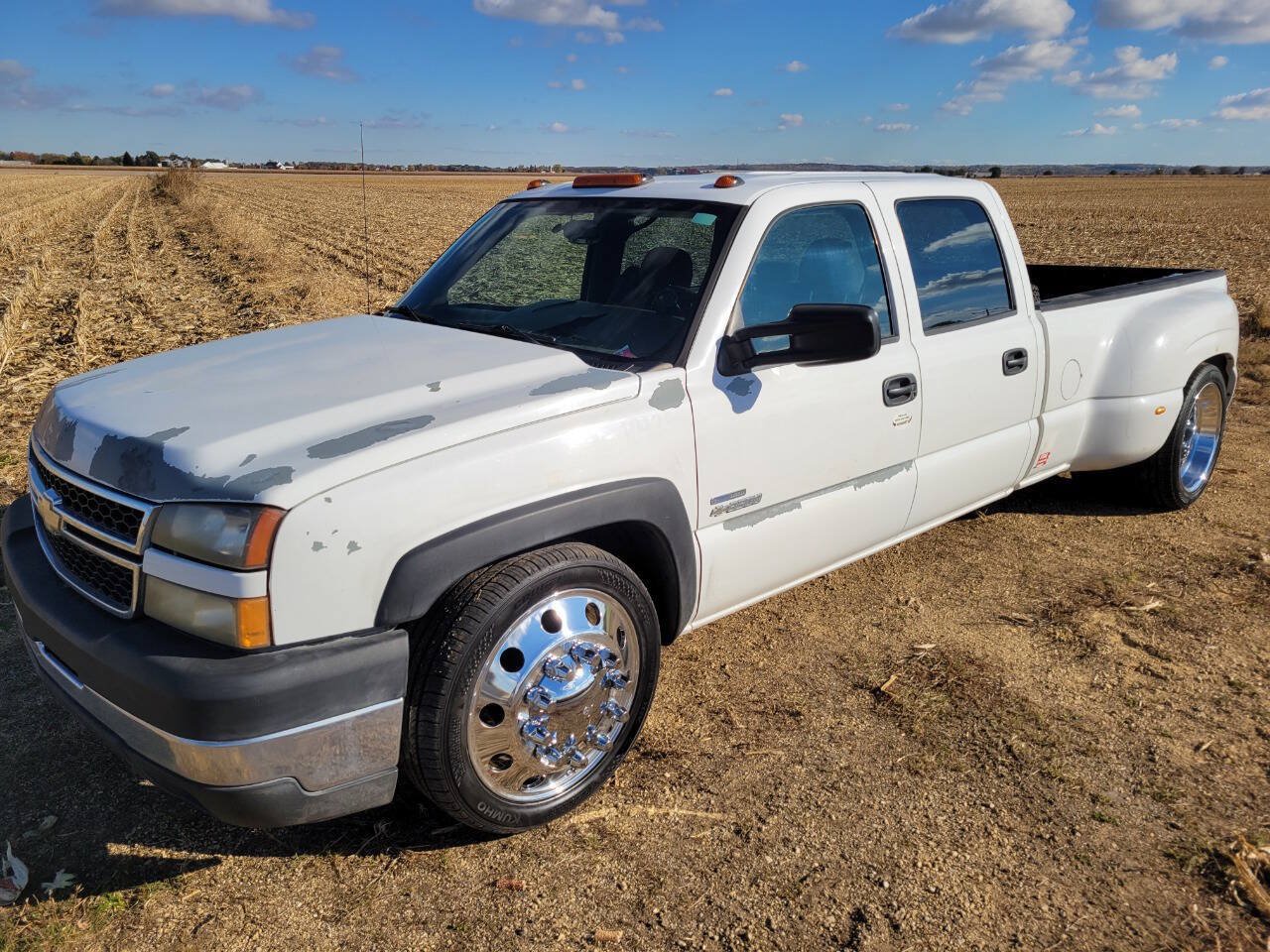 Used 2007 Chevrolet Silverado 3500 2WD Crew Cab w/ Heavy-Duty Power Package image 6