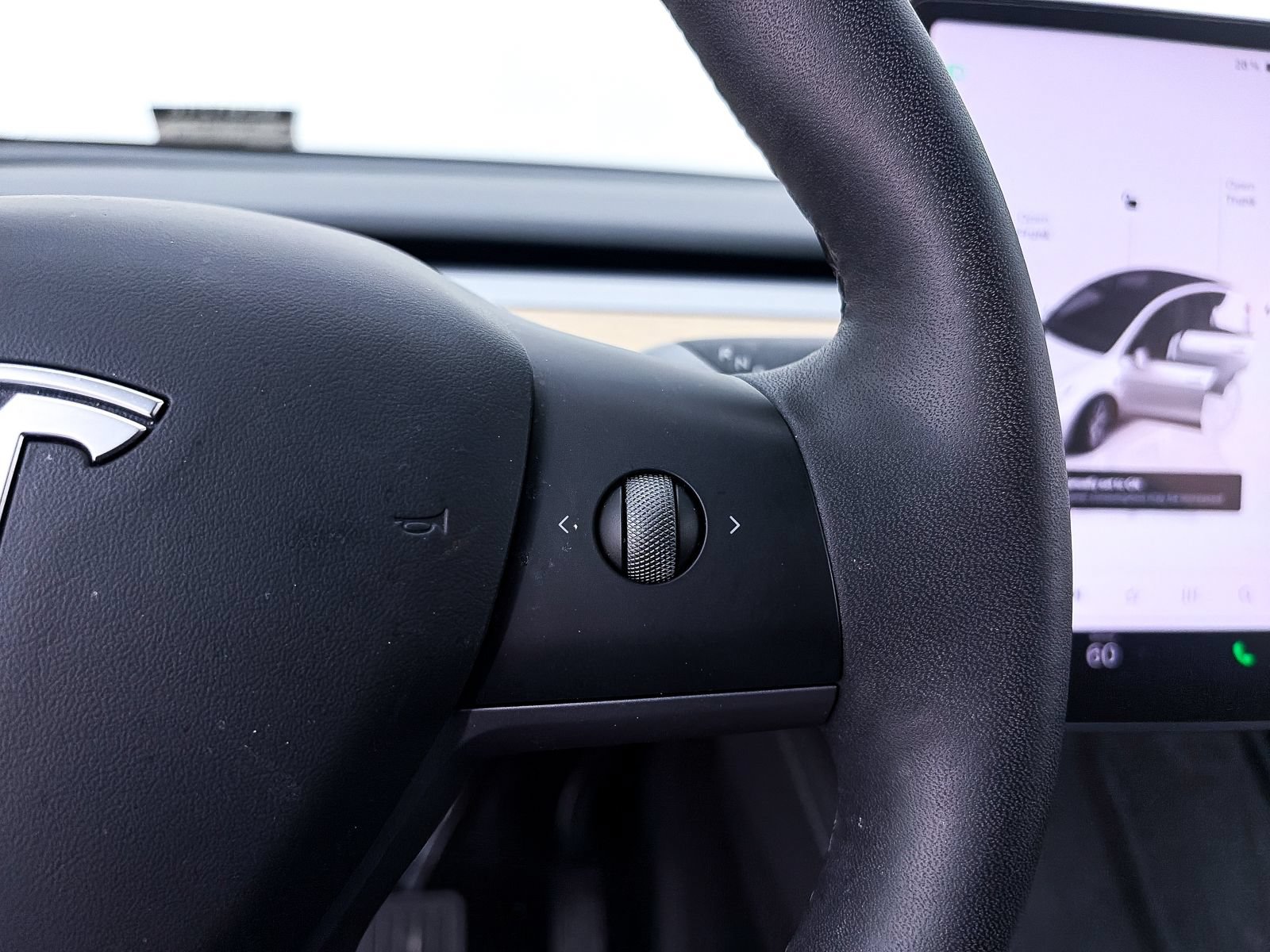 Used 2023 Tesla Model Y Long Range AWD/4WD image 28