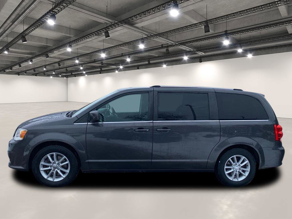 Used 2019 Dodge Grand Caravan SXT image 4