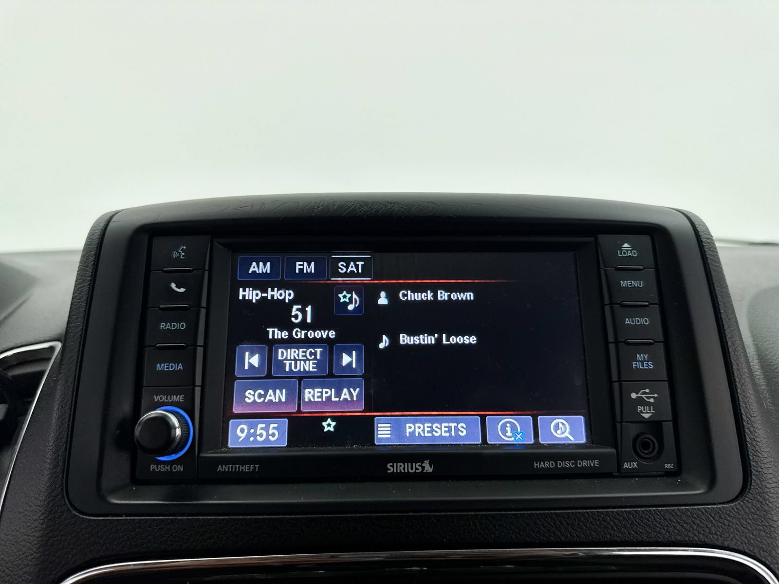 Used 2020 Dodge Grand Caravan SE w/ UConnect Hands-Free Group FWD image 18