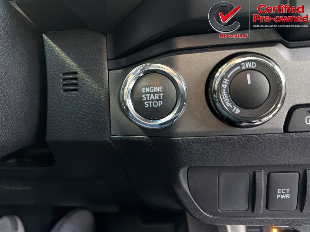 Used 2020 Toyota Tacoma TRD Off-Road AWD/4WD image 70