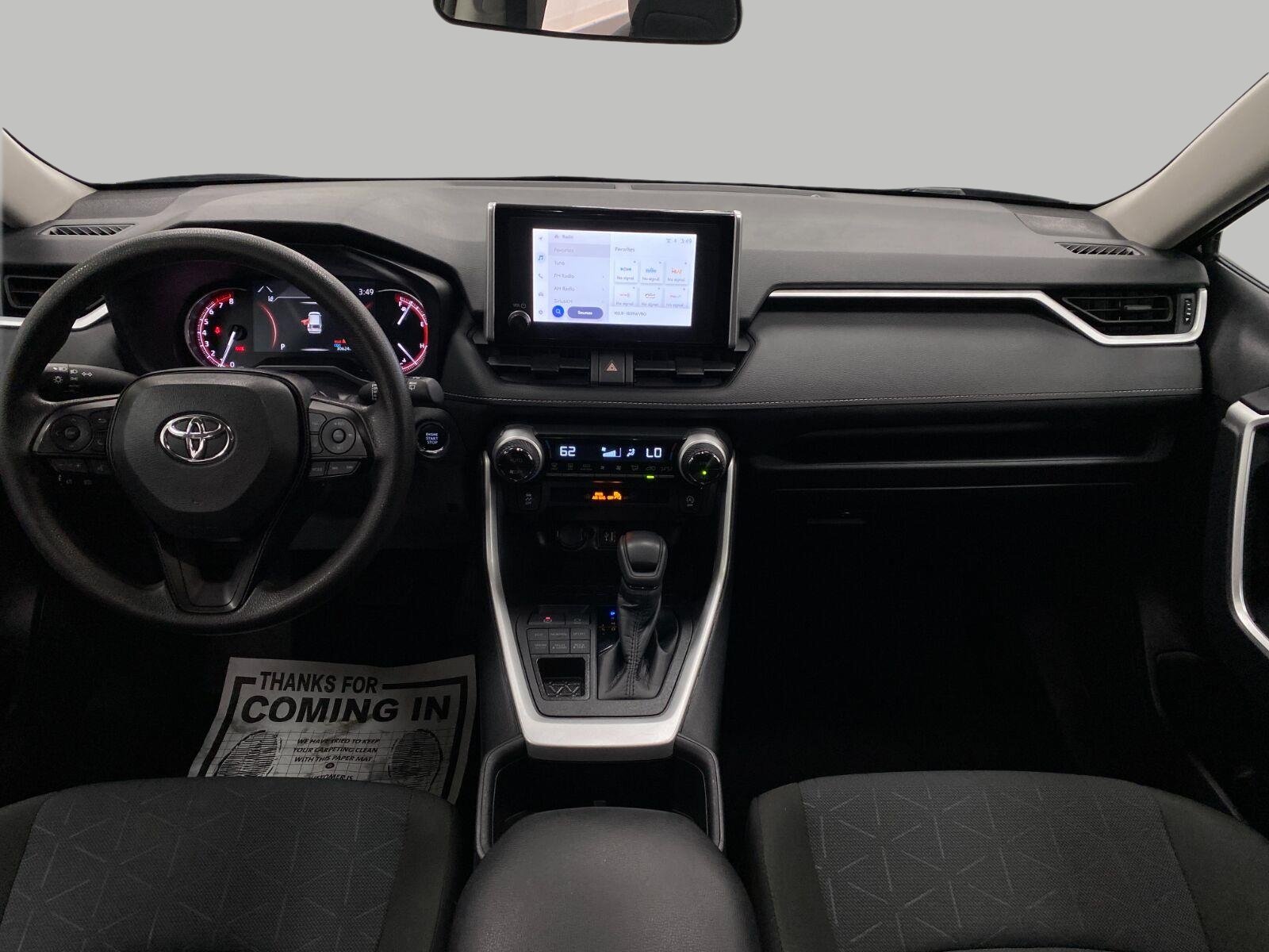 Used 2025 Toyota RAV4 XLE AWD/4WD image 20