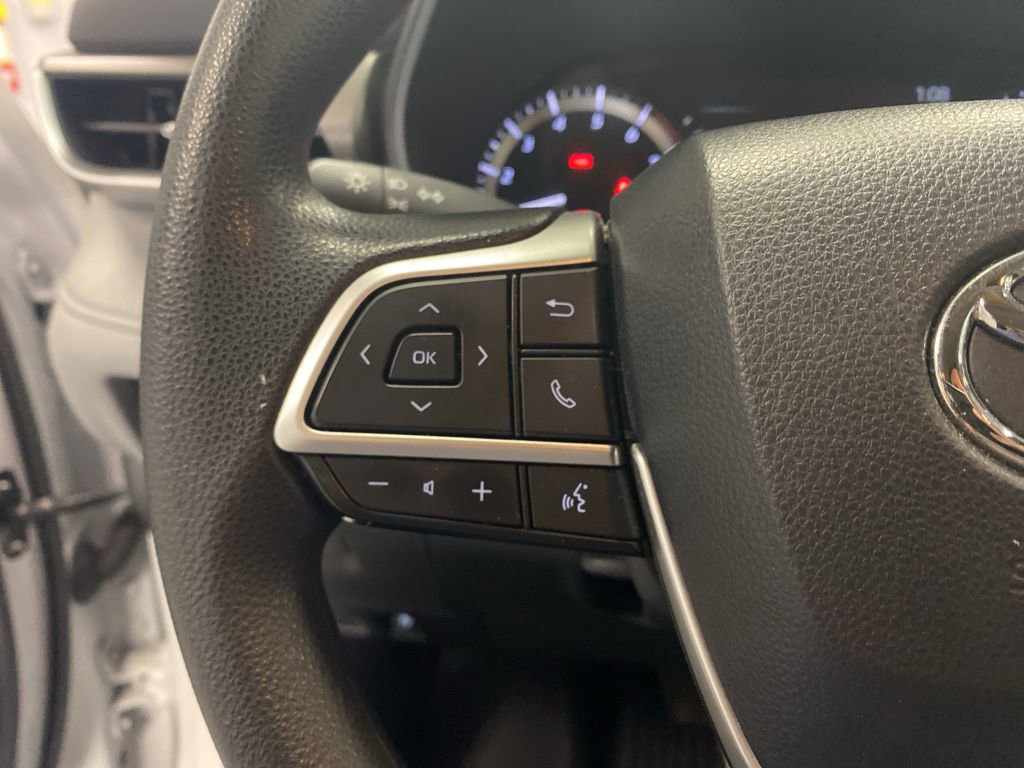 Used 2023 Toyota Highlander L image 20