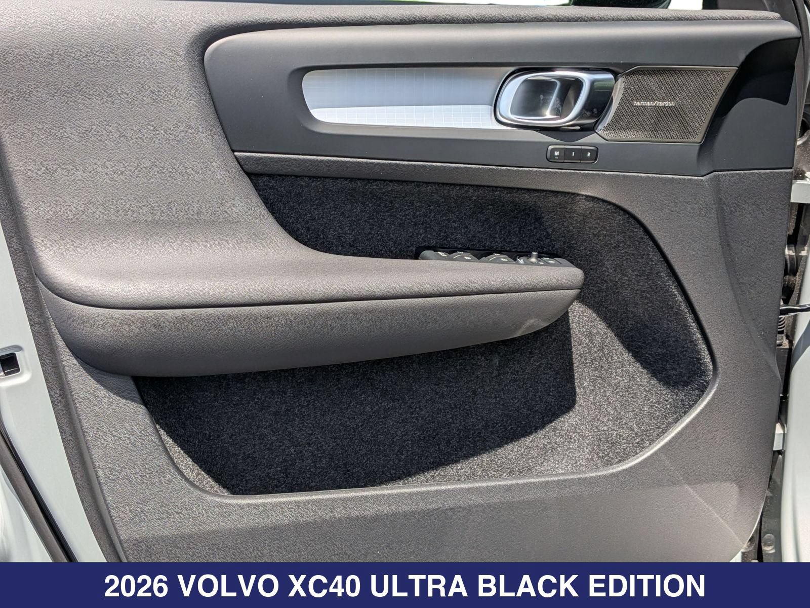 New 2026 Volvo XC40 B5 Ultra w/ Protection Package Premier AWD/4WD image 11