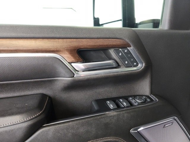 Used 2024 Chevrolet Silverado 2500 High Country w/ High Country Premium Package image 8