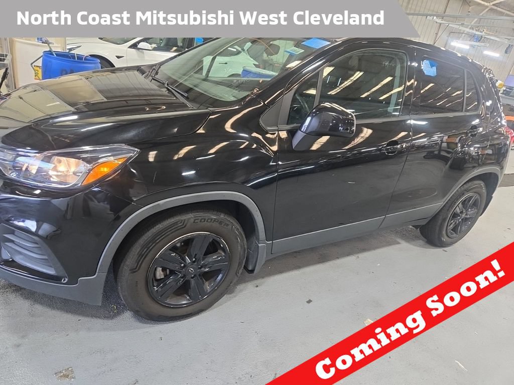 Used 2020 Chevrolet Trax LS w/ LPO, Protection Package FWD image 1