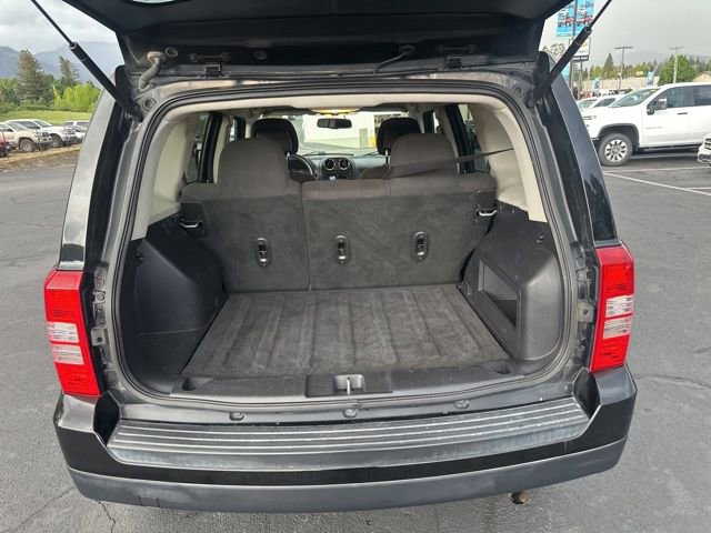 Used 2016 Jeep Patriot Sport image 14