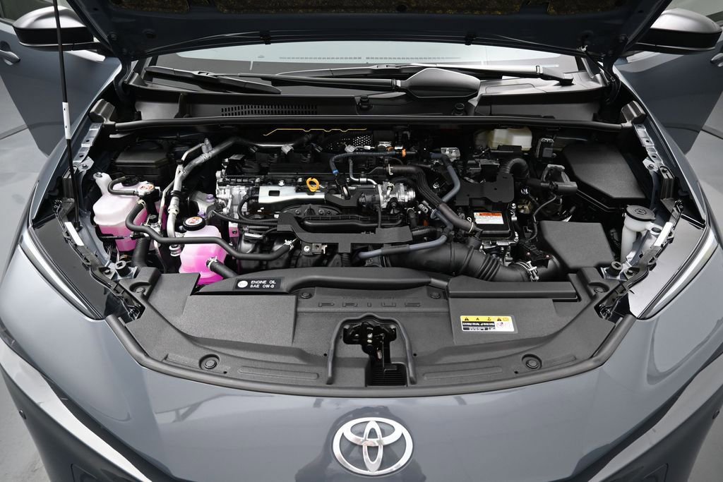 Certified 2026 Toyota Prius LE FWD image 34