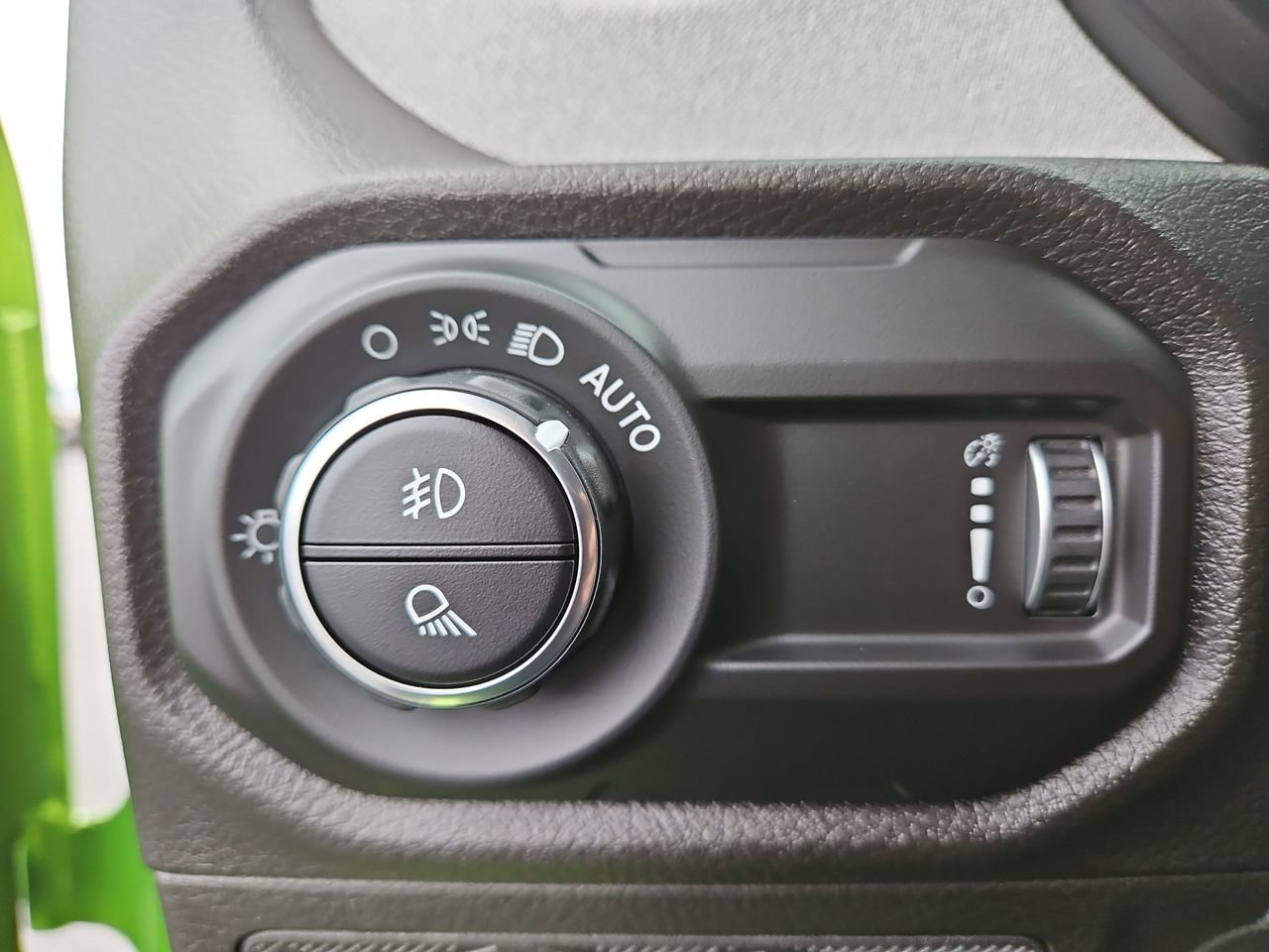 New 2026 Jeep Gladiator Sport AWD/4WD image 28