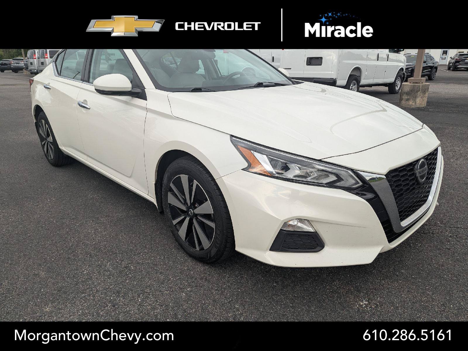 Used 2021 Nissan Altima 2.5 SV w/ SV Premium Package AWD/4WD image 1