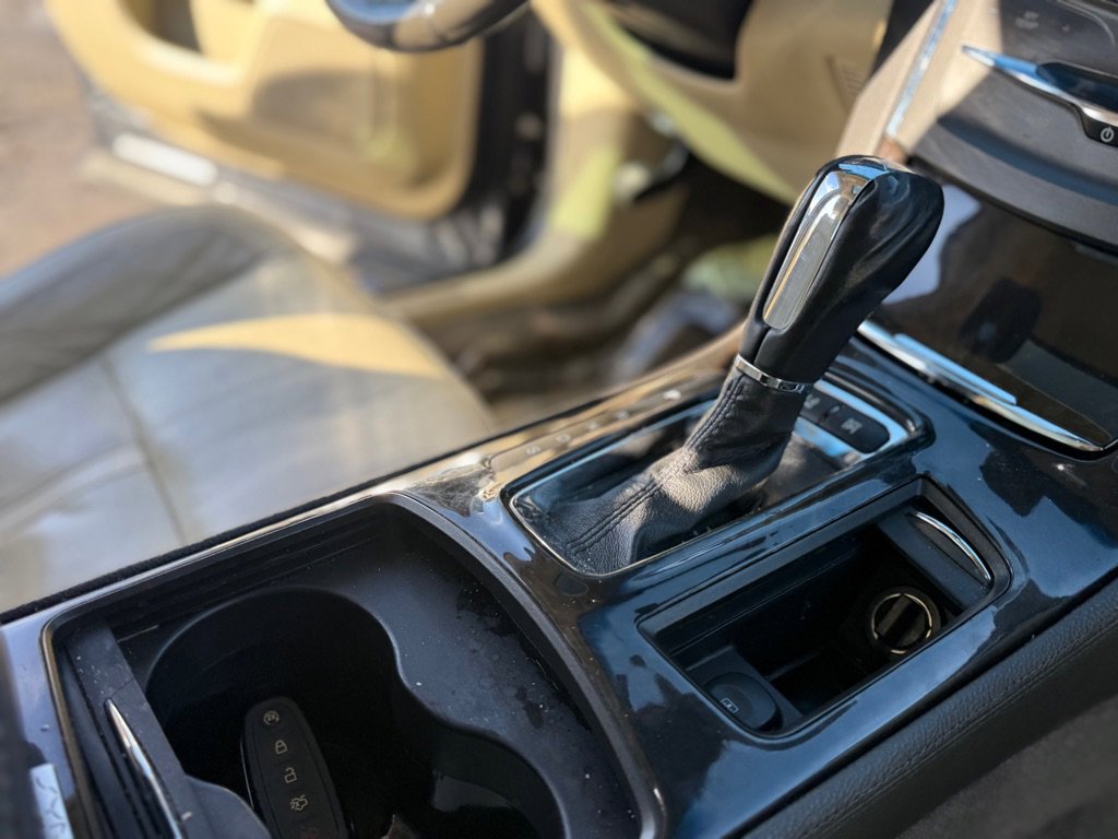 Used 2013 Lincoln MKS AWD image 17