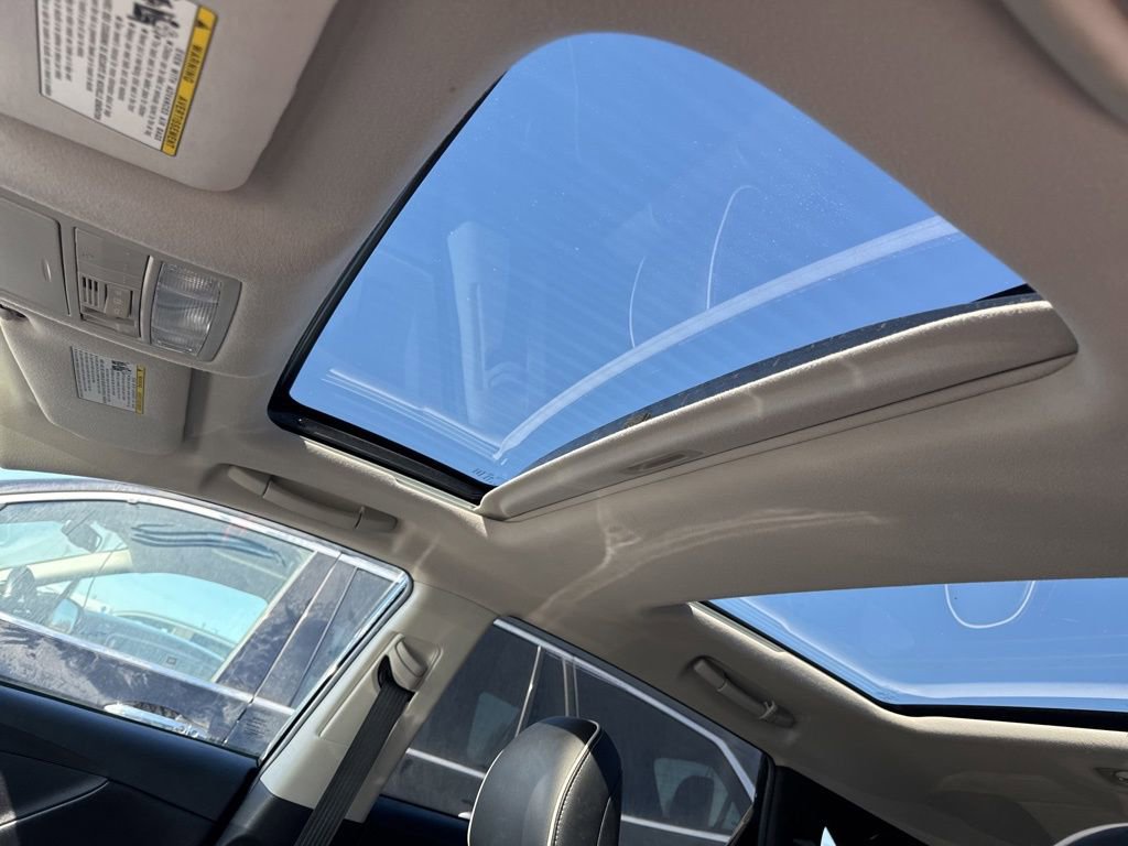 Used 2014 Toyota Venza Limited w/ Tow Prep Package image 10